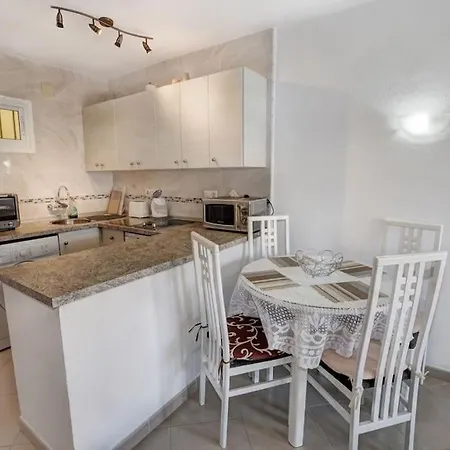 Minerva Sea View Apartment, 5 Pools, Balcony Benalmádena